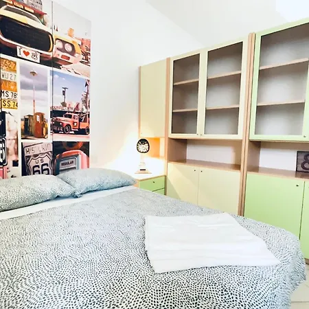 Center Navigli Flats Διαμέρισμα *