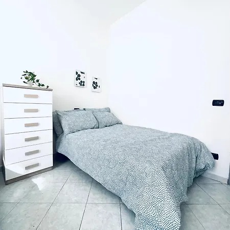 Center Navigli Flats Διαμέρισμα