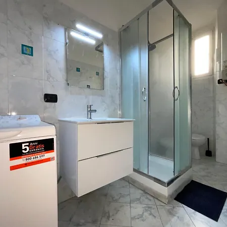 Center Navigli Flats Διαμέρισμα *